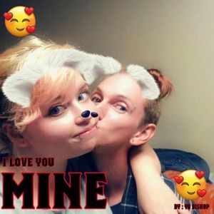 Meet your Posher, Chrystal